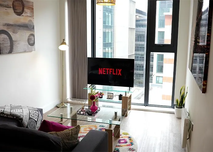 Stylish & Cosy Central Bham Apt
