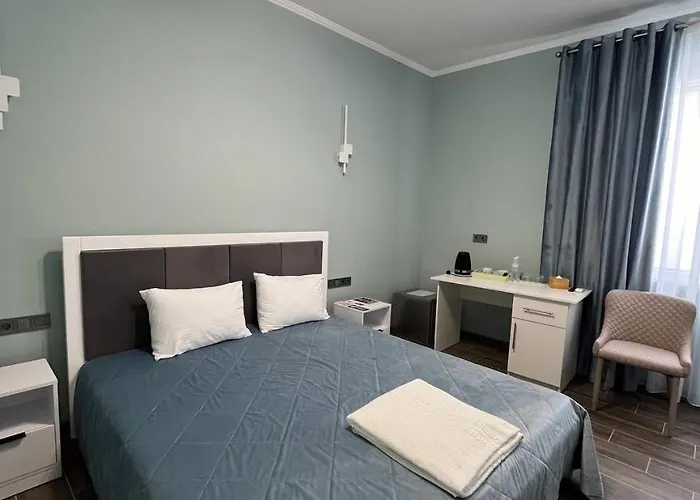 Green Hall Hotel