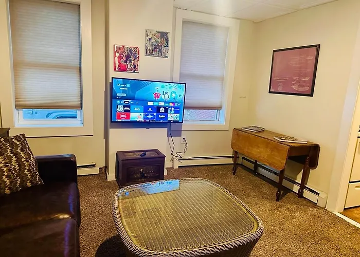 1 Bedroom Downtown Portland