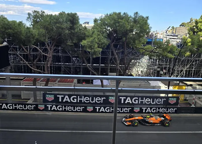 La Loge Du Grand Prix