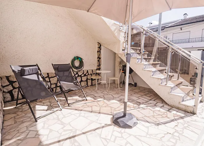 Close To Lisbon & Beaches