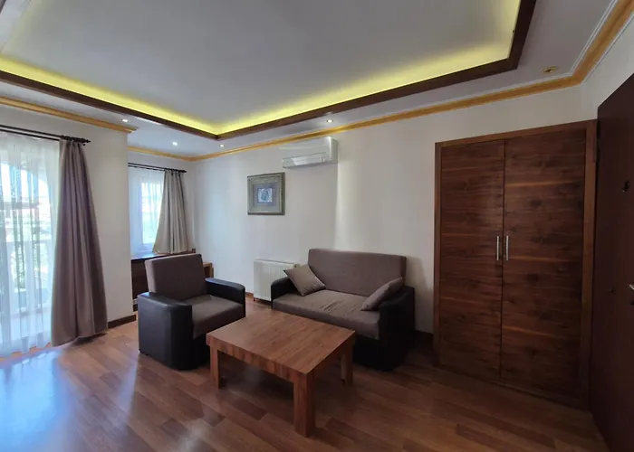 Dinara Apart Hotel