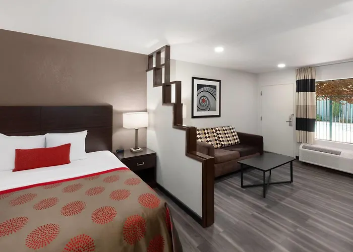 Ramada By Wyndham El Paso