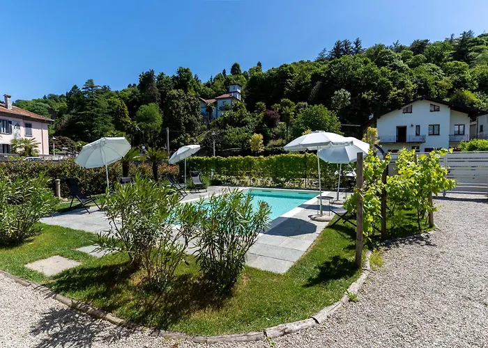 Le Casette Di Orta Apartments