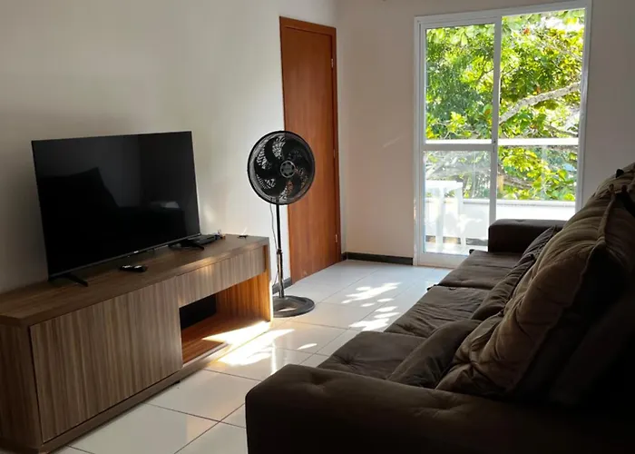 Apartamento completo a 2 min à pé da praia
