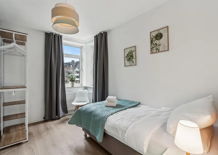 6 Schlafplätze - Zentral, Balkon, Parkplatz, Küche
