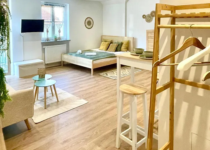 Altstadt INsel - workaction - free parking - Audi - Balkon - Aufzug