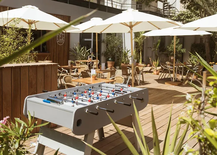 Hotel Les Jardins Du Canal - Piscine Chauffee A 28 Degres - Parking Gratuit - Garage - Bornes Electriques - Accueil Velos Et Motos - Kids Friendly-Solaire Ecoresponsable