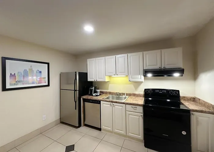 Sonesta Essential Hotels Overland Park