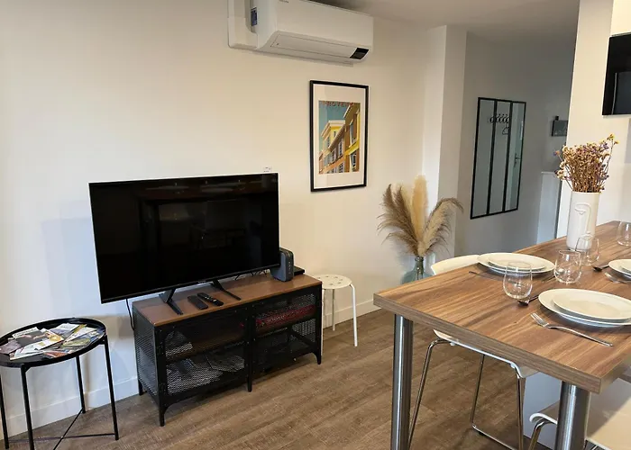 L'Amandier - Joli appartement T3 neuf centre ville à 2 pas de la Rotonde Mirabeau et des Allées Provençales
