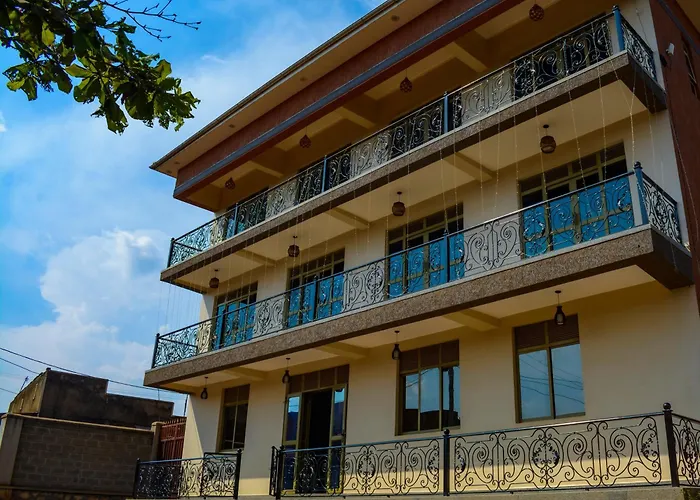 Kanye Bridge Hotel Jinja