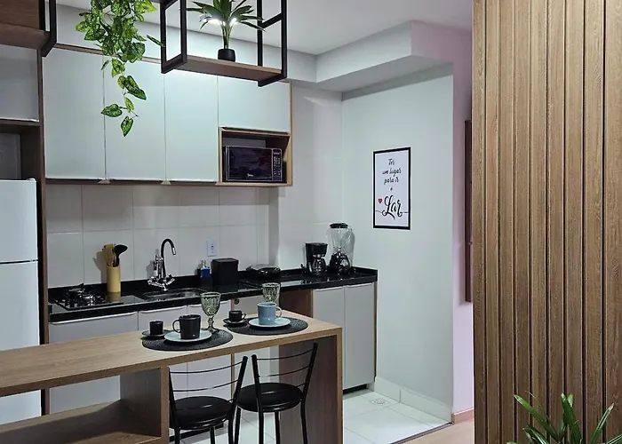 Studio 306, decorado com garagem e ar-condicionado