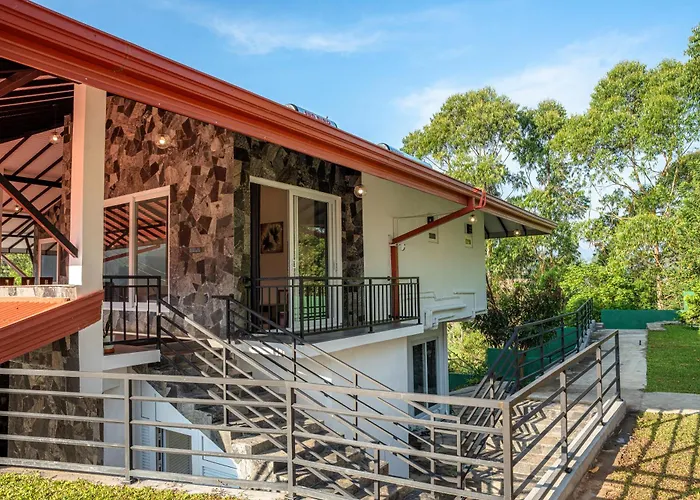 Lipton View Villa