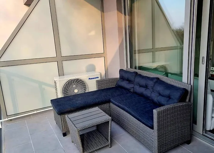 Edison Villa 313