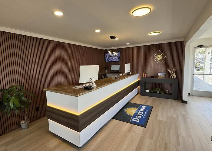 Days Inn By Wyndham Ridgecrest Near China Lake Naval Station