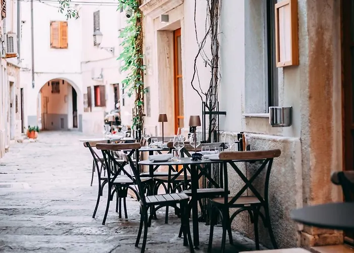 Second Life In Piran - Hotel Zala Piran With Private Parking And Shuttle Service