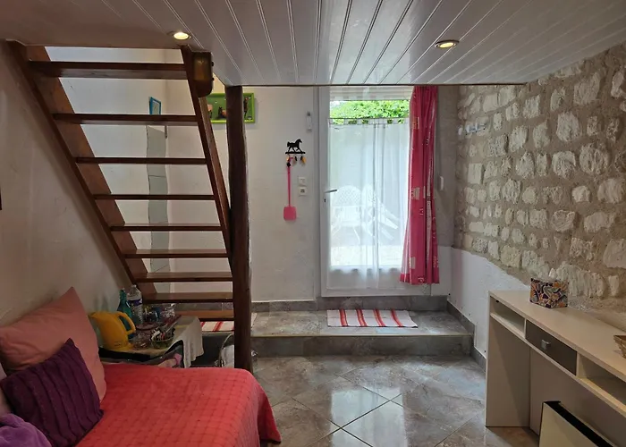 Hotel Les dauphins de Mareuil
