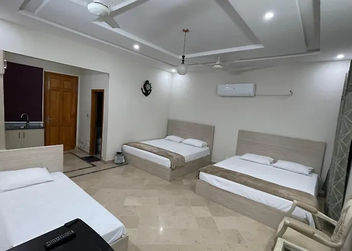 Midways Guest House And Hotels
