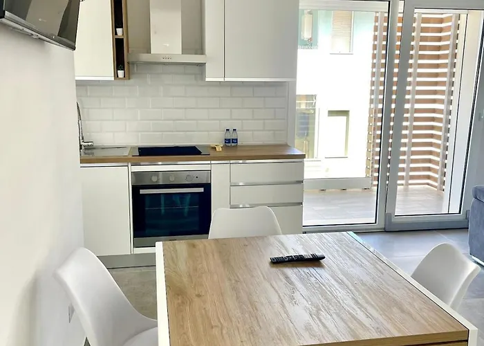 New Seaside Luxury Suite 2 Camere, 2 Bagni, Box Auto Gratuito2 Bdr, 2 Bathrooms Free Indoor Parking