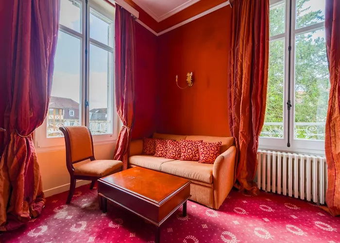 Logis Hotel Les Marechaux