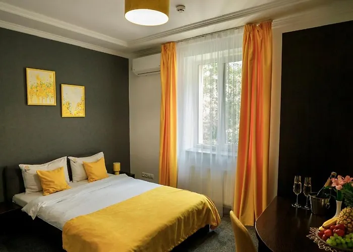 Sunny Hotel