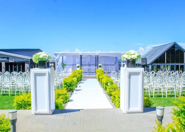 Apex Boutique Hotel