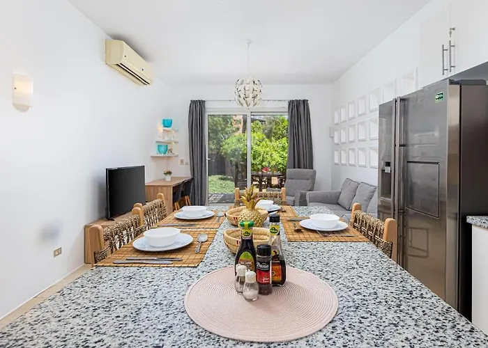 Stylish Townhouse, Pool, Rooftop, South Marina El Gouna