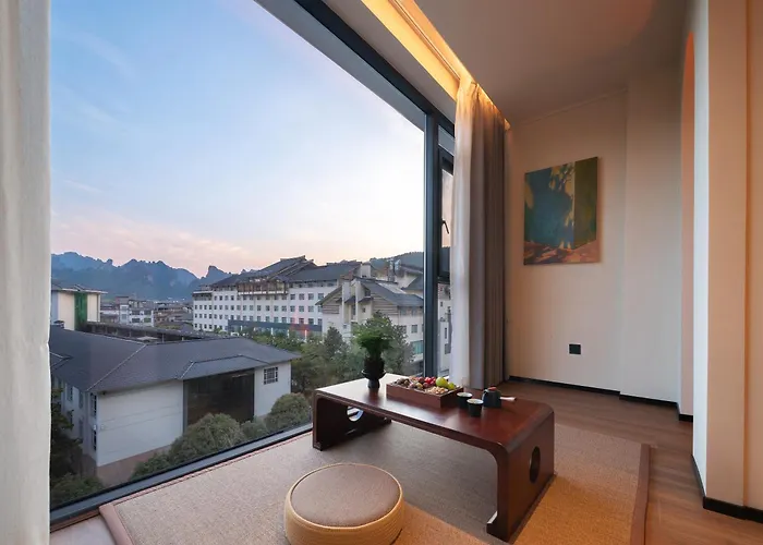 Zhangjiajie Yu Realm Hotel - Ancient Charm - Modern Luxury - Your Perfect Journey - A Single Pick-Up Or Drop-Off