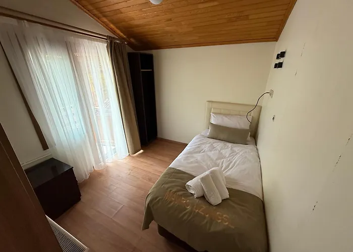 Mavro Uzungoel