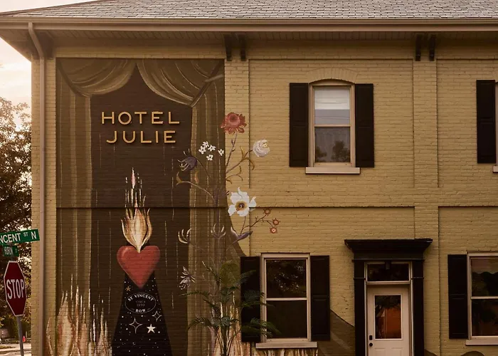 Hotel Julie