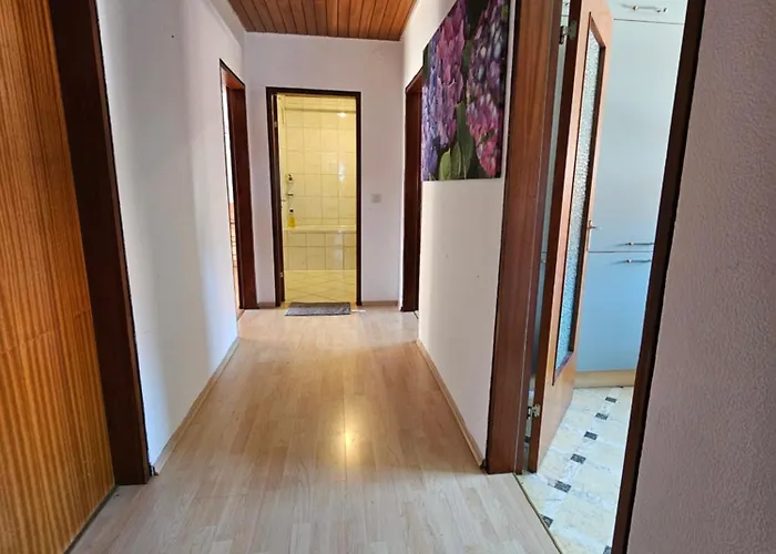 Mobilierte Monteuerswohnungen mit 6 Betten Stuttgart, Böblingen, Reutlingen, Waldenbuch - Gaiern1