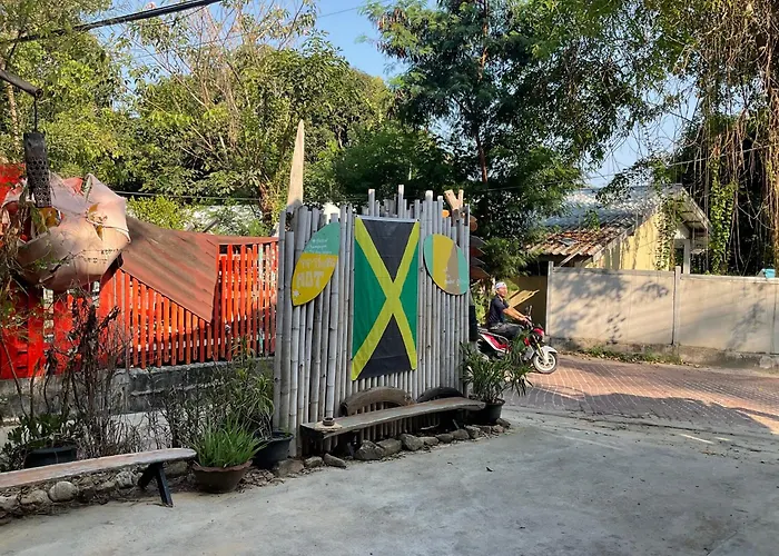 Tipthong Hut - Tropic Garden Resort