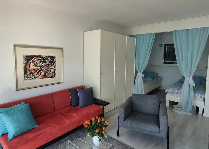 Sollevante Ascona mit Pool und fantastischem Seesicht