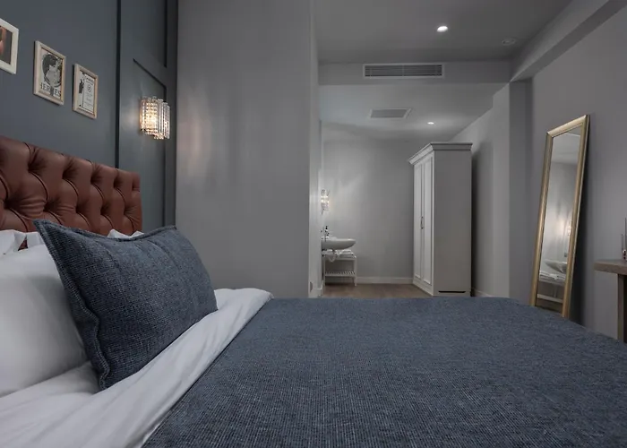 No 39 Svolou Suites