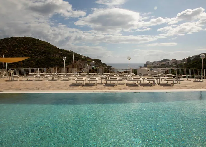 Hotel Chiaia Di Luna
