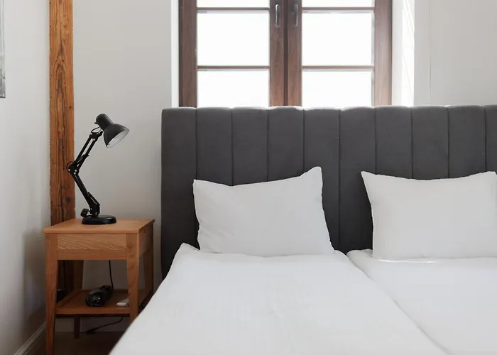 Colonel Suites & Apartments