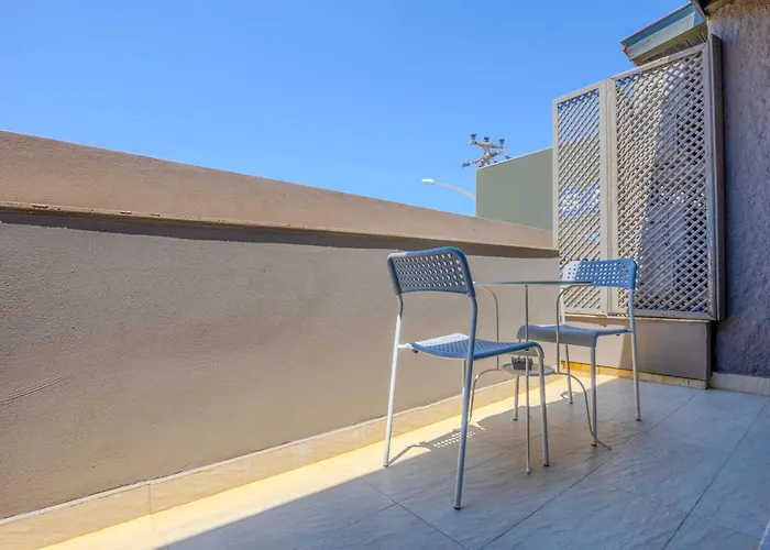 Aegean Apartments - Marina & Chios Island View