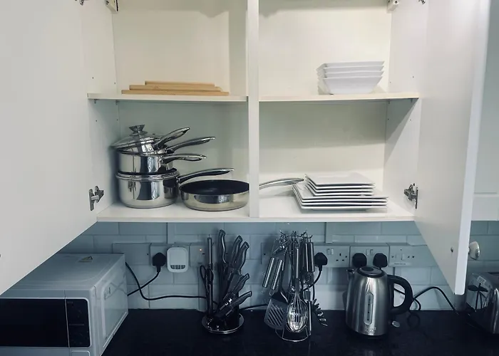 Modern Oxford Retreat - Free Parking