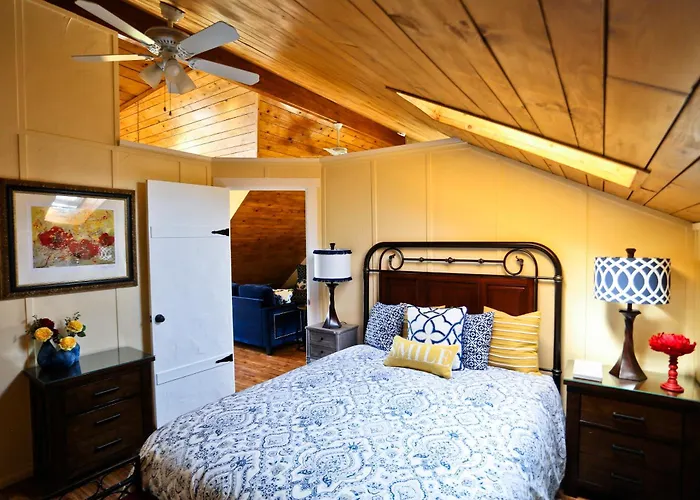 Onx Wines - Briarwood Apartment