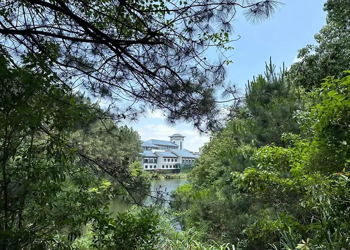 Lakeside Resort Jingdezhen