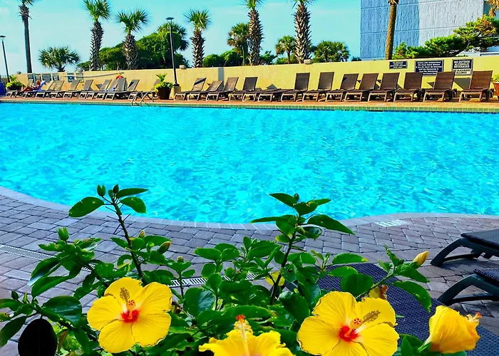 New ! Ocean Reef Resort-Unique Renovated Oceanfront Condo -Free Parking - Amazing Pools & Views