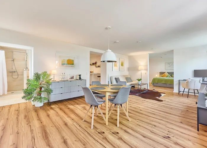Modernes Studio-Apartment In Toller Waldrand-Lage