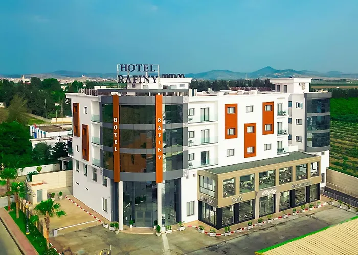Rafiny Hotel