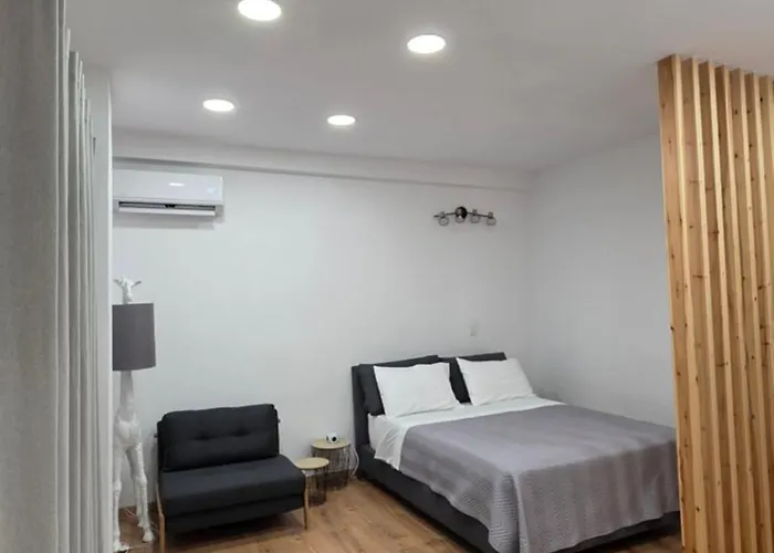 Apartment 34