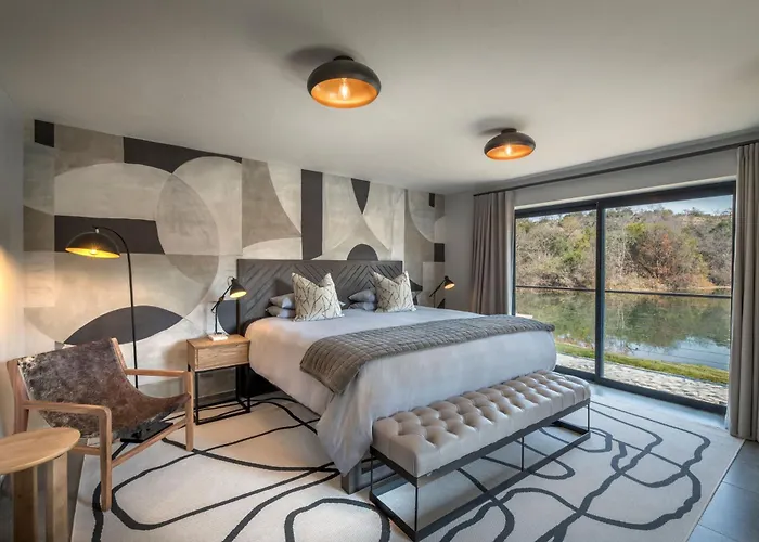 Riverhorse Lodge