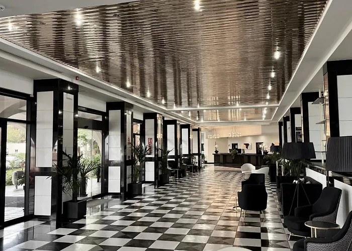 Hotel Puerto Palace