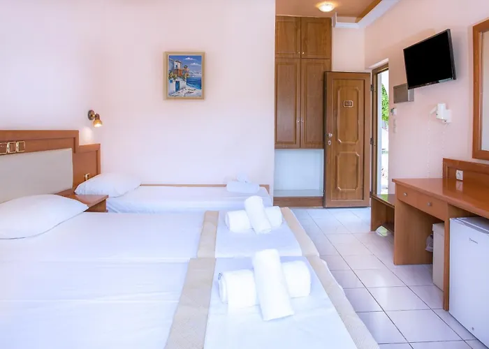 Castello Rosso Hotel