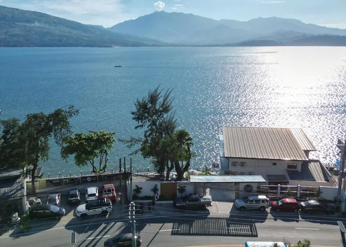 Costa Del Subic