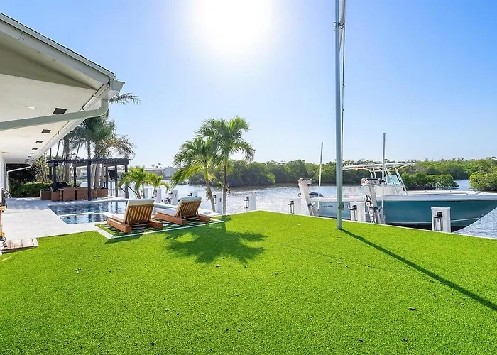 Waterfront Boat Slip Walk To Beach Updated
