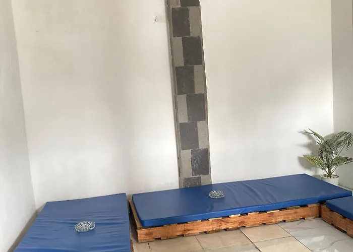 Fi Hostel Kuta Lombok